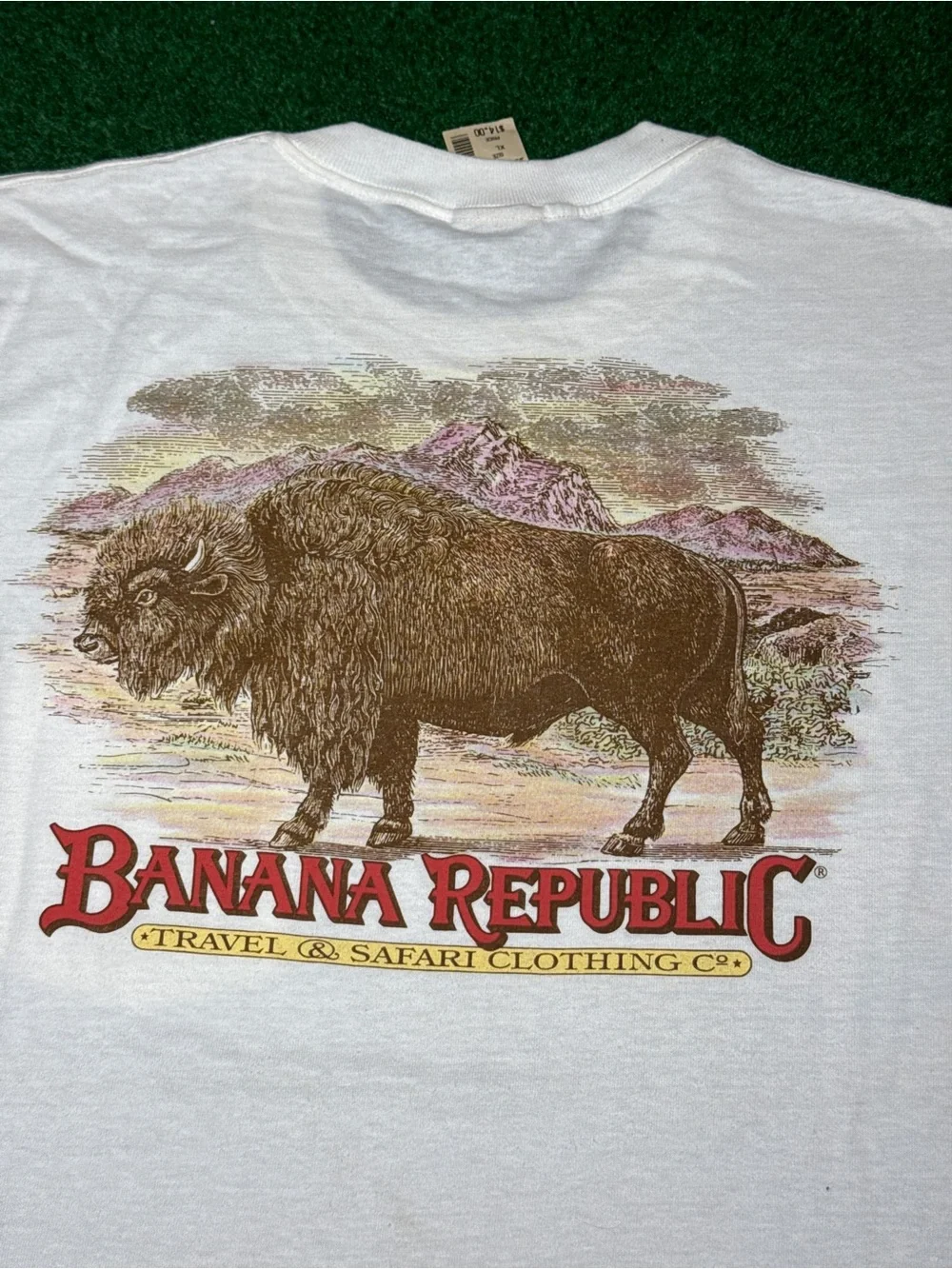 Banana Republic Safari Buffalo Bison Vintage NWT T Shirt L/XL 21x30 Pocket Tee